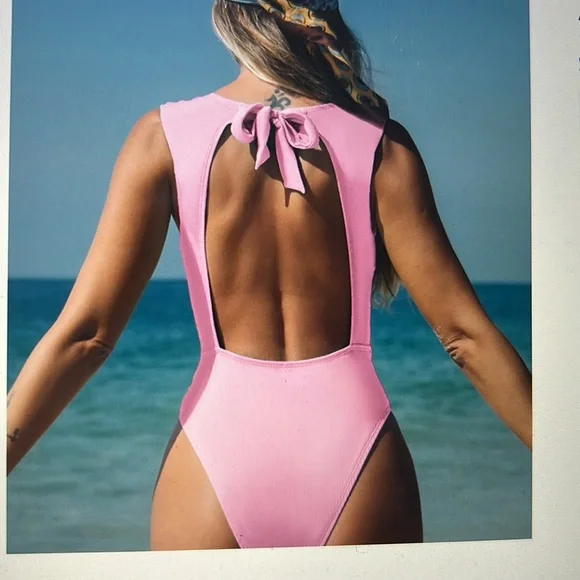 Cupshe Bathing suit - Picture 2 of 2